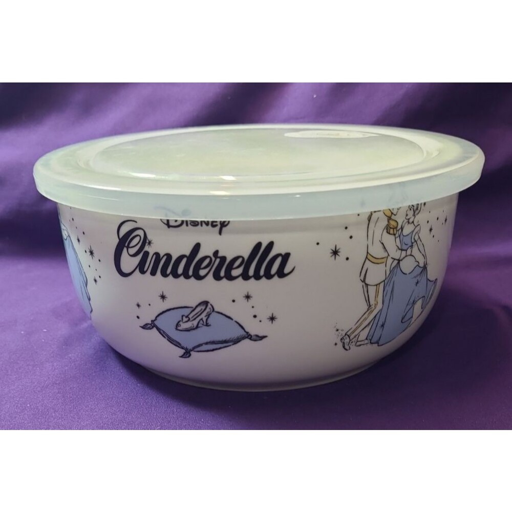 Disney Cinderella Large Ceramic Bowl with Vented Lid 7.5”